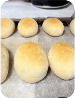 ほんのり甘く、焼き立てはもちもち、冷めたらふんわり！